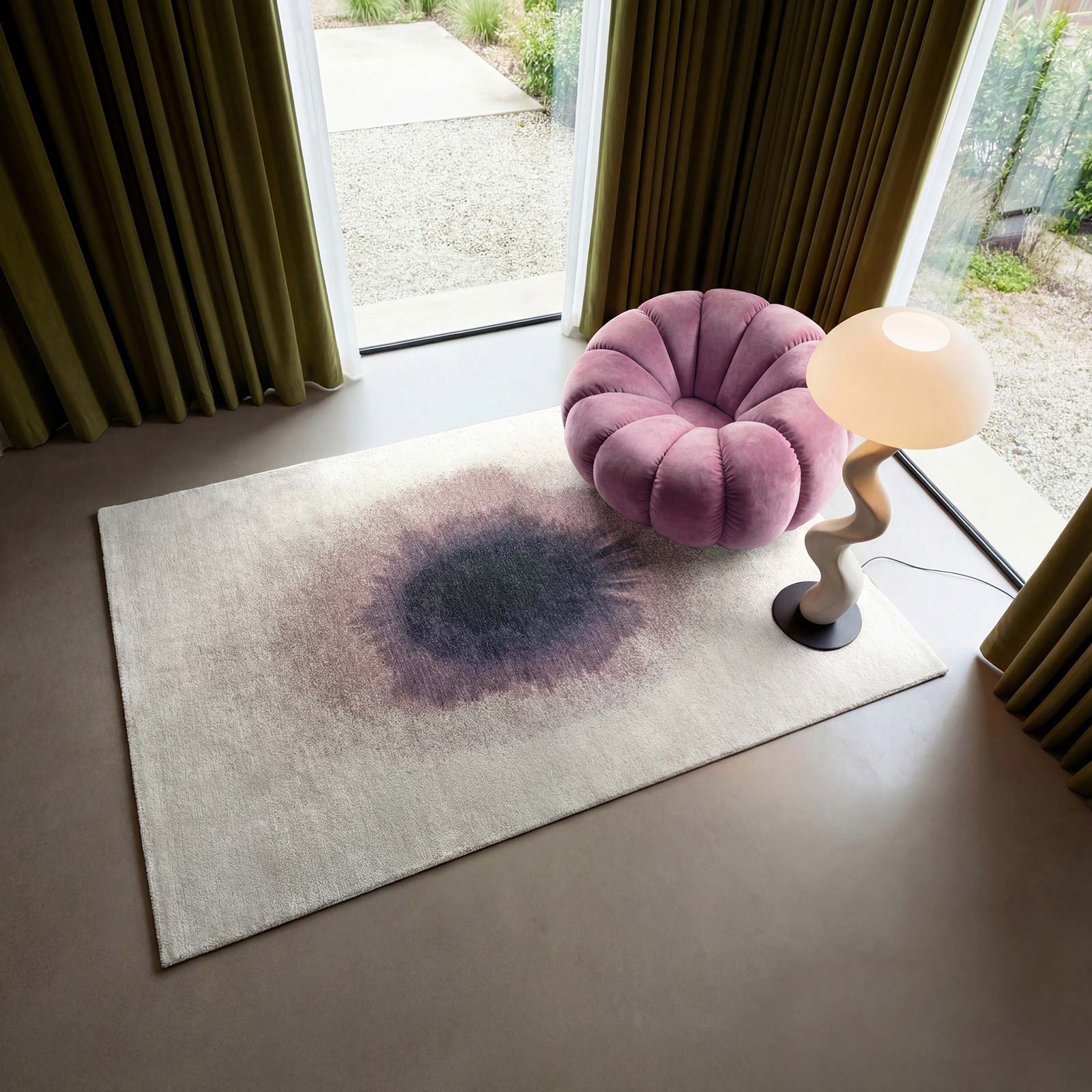 Louis De Poortere tapis Meditation 2101 Drop Purple Smoke interior