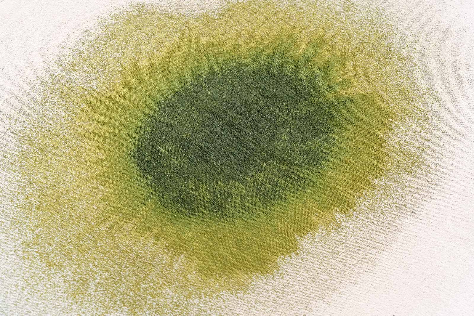 Louis De Poortere tapis Meditation 2105 Drop Green Pepper zoom 2